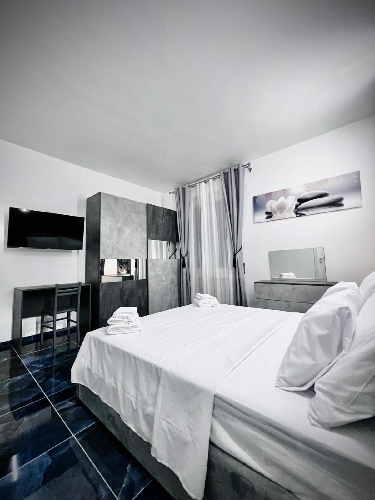 Seven Nights Bologna Bed & Breakfast Ngoại thất bức ảnh